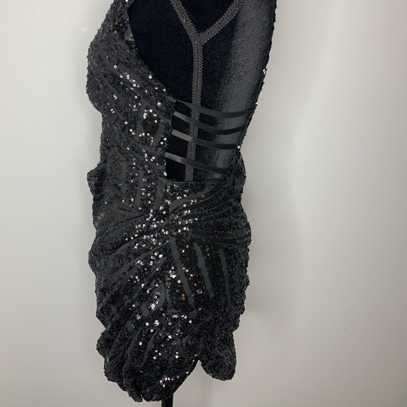 Mini  black sparkly dress with black sequence - Picture 3 of 8